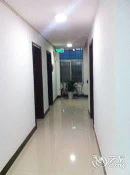 Fenghuang Post House Hotel Exterior photo